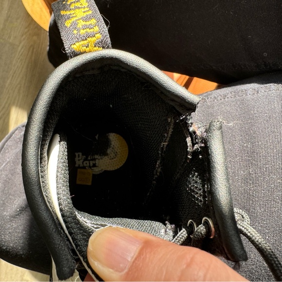 Kids Dr. Martens White Patent Leather Boots - Size 9 - Picture 6 of 7